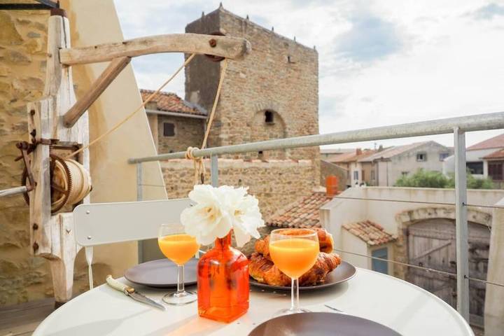 Location de vacances pour 5 personnes, avec Balcon et Terrasse ainsi que Jardin et Bassin pour enfant à Mailhac