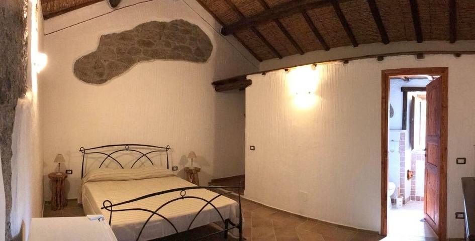 Chambre d’hôte pour 2 personnes, avec jardin et vue, animaux acceptés à Arzachena - 2