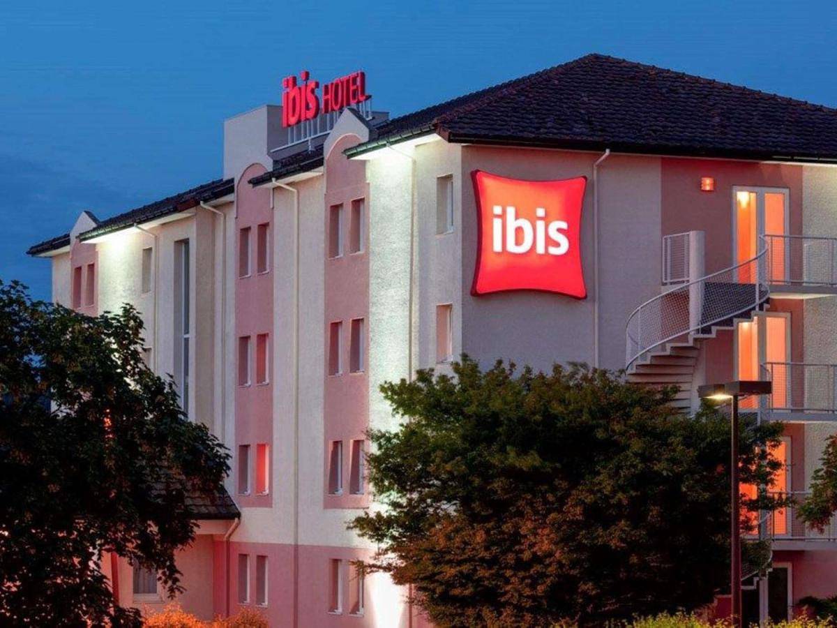 Ibis Pau Lescar in Lons, Béarn