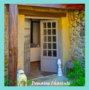 Chambre d’hôte pour 4 personnes, avec piscine ainsi que jardin et vue à Mazières (homonymie)
