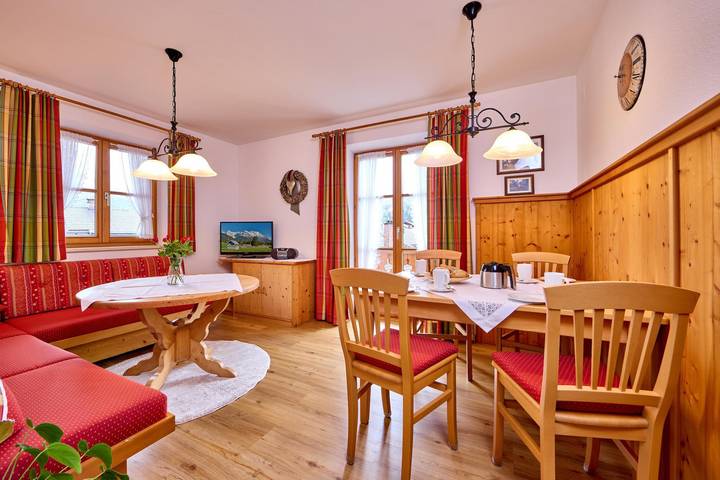 Ferienwohnung für 4 Personen, mit Balkon und Ausblick im Mittenwald - 4
