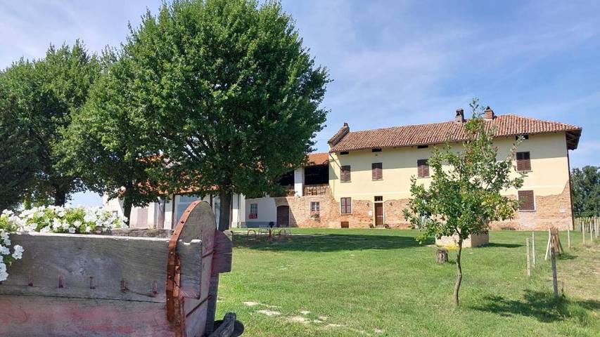 Location de vacances pour 2 personnes, avec Jardin et Vue à Vaglio Serra