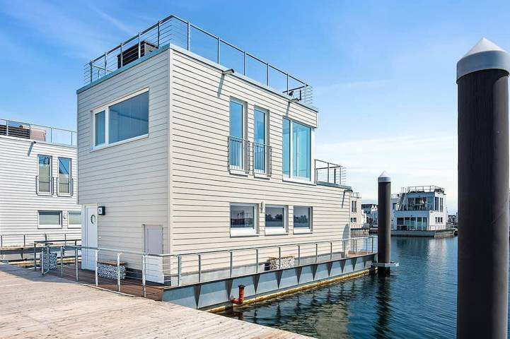 Hausboot für 4 Personen, mit Sauna und Balkon in Schlei