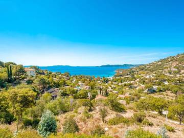 Gîte pour 4 personnes, avec terrasse dans Plage d'Aiguebelle