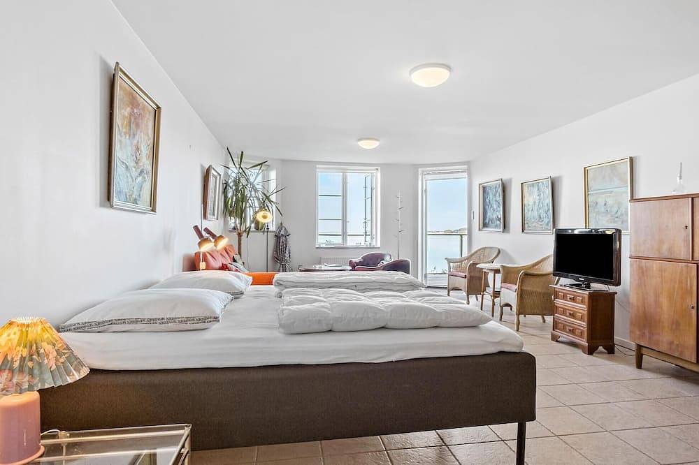 Hel leilighet, Strandleilighet i Faaborg med kjøkken in Faaborg, Little Belt