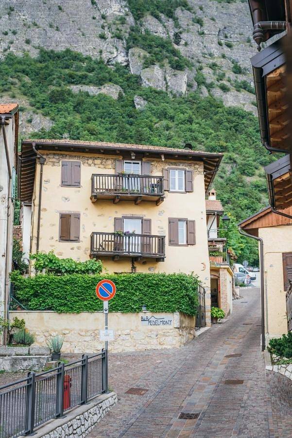 Casa vacanza per 2 persone, con Balcone e Terrazza nonché Giardino e Panorama a Mezzocorona
