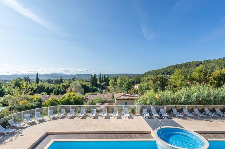 Appart’hôtel pour 2 personnes, avec piscine