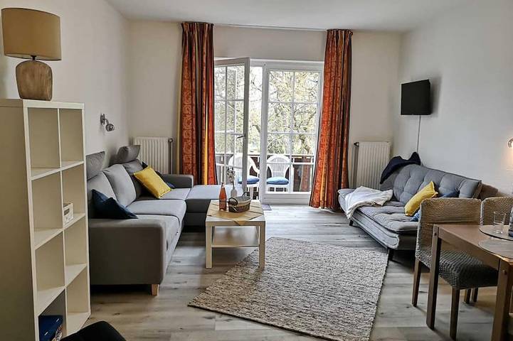 Hotel für 4 Personen, mit Garten