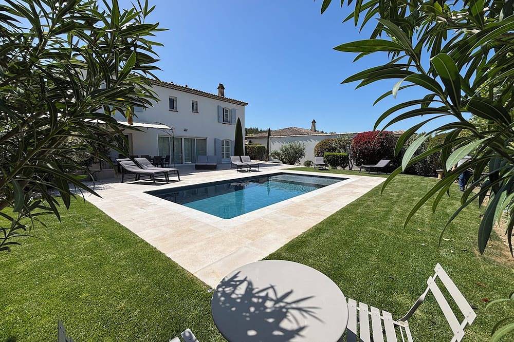 Golf de Pont Royal Magnificent Klimatisierte Villa 4 Schlafzimmer Beheizter Pool in Mallemort, Arles und Umgebung