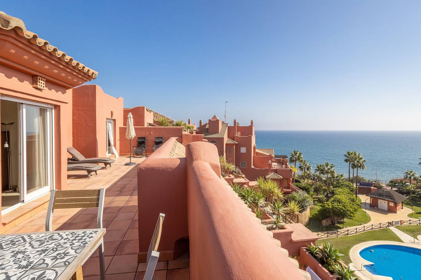 Ganze Wohnung, Apartmento en Torrox Costa mit Bergblick, Meerblick, Pool, Wlan, Klimaanlage, Terrasse und Garten in Torrox Costa, Torrox