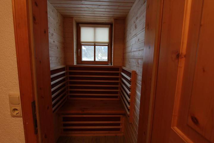 Gîte pour 4 personnes, avec terrasse, animaux acceptés dans Partenen - 4