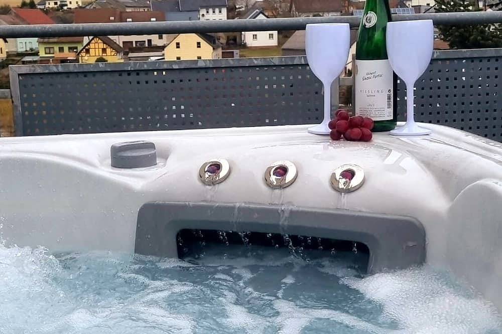 Wellnesshaus Dorfblick**** mit Jacuzzi u. Infrarotkabine Neu!!! in Dreis-Brück, Vulkaneifel