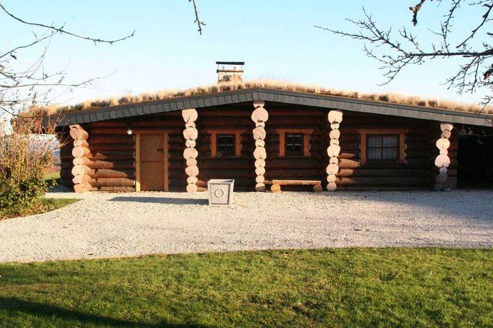 Ferienhaus für 6 Personen, mit Ausblick und Sauna sowie Garten