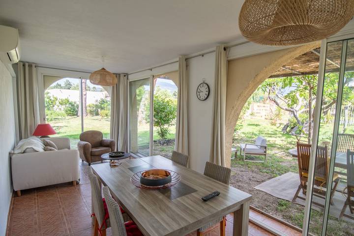 Gîte pour 4 personnes, avec piscine, adapté aux familles à Calenzana - 3