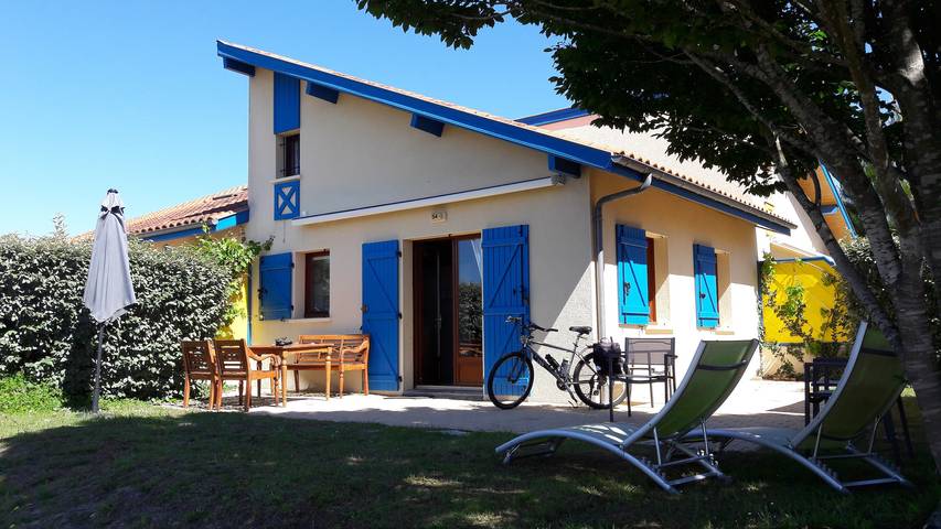 Gîte pour 6 personnes, avec piscine