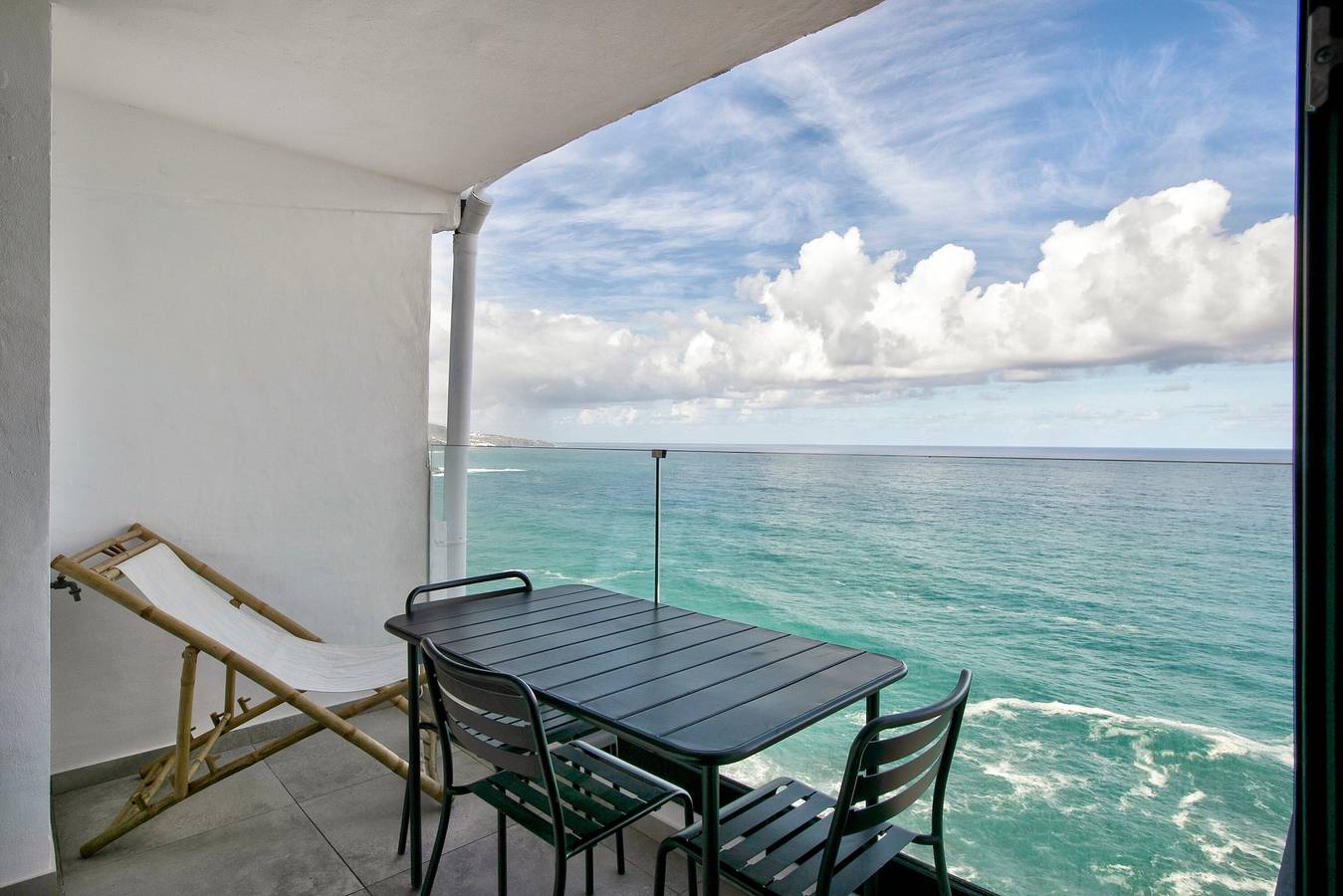 Ganze Wohnung, Ferienwohnung 'Atlántico' mit Meerblick, privater Terrasse und Wlan in Playa de los Roques, Los Realejos
