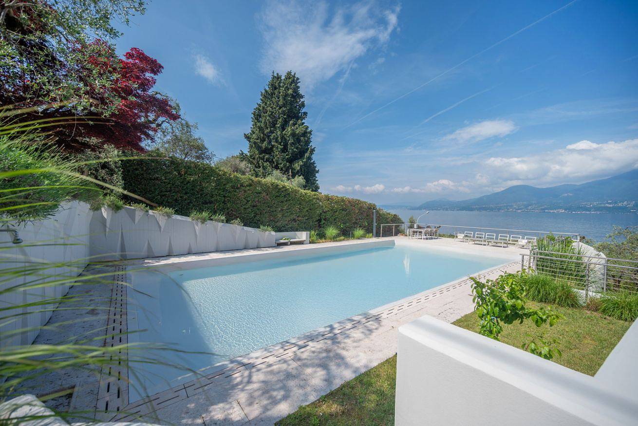 Villa Lorena Carbona in Torri del Benaco, Gardasee-Berge