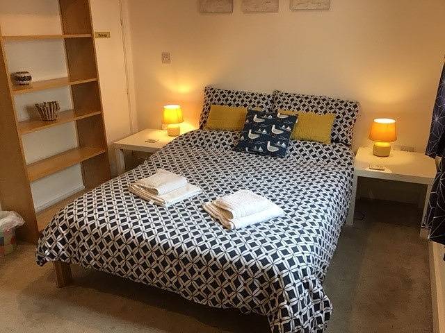 Entire holiday apartment, Central Teignmouth Penthouse, Sleeps 4, Pets Ok in Teignmouth, Devon