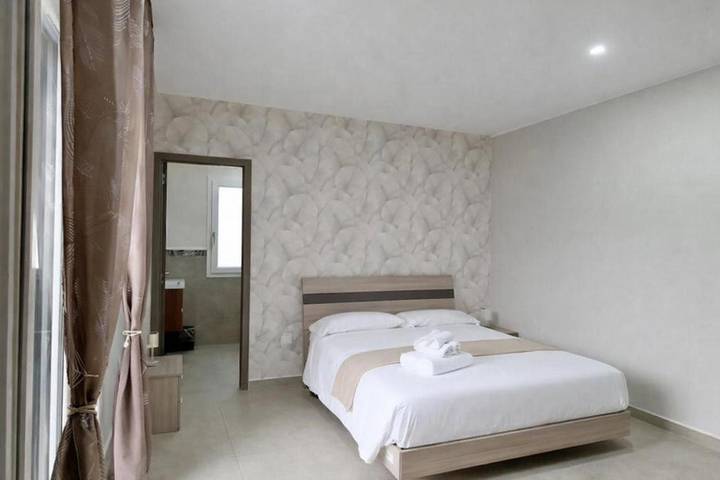 B&b per 3 persone, con terrazza e piscina, con animali domestici a Sant'Egidio del Monte Albino