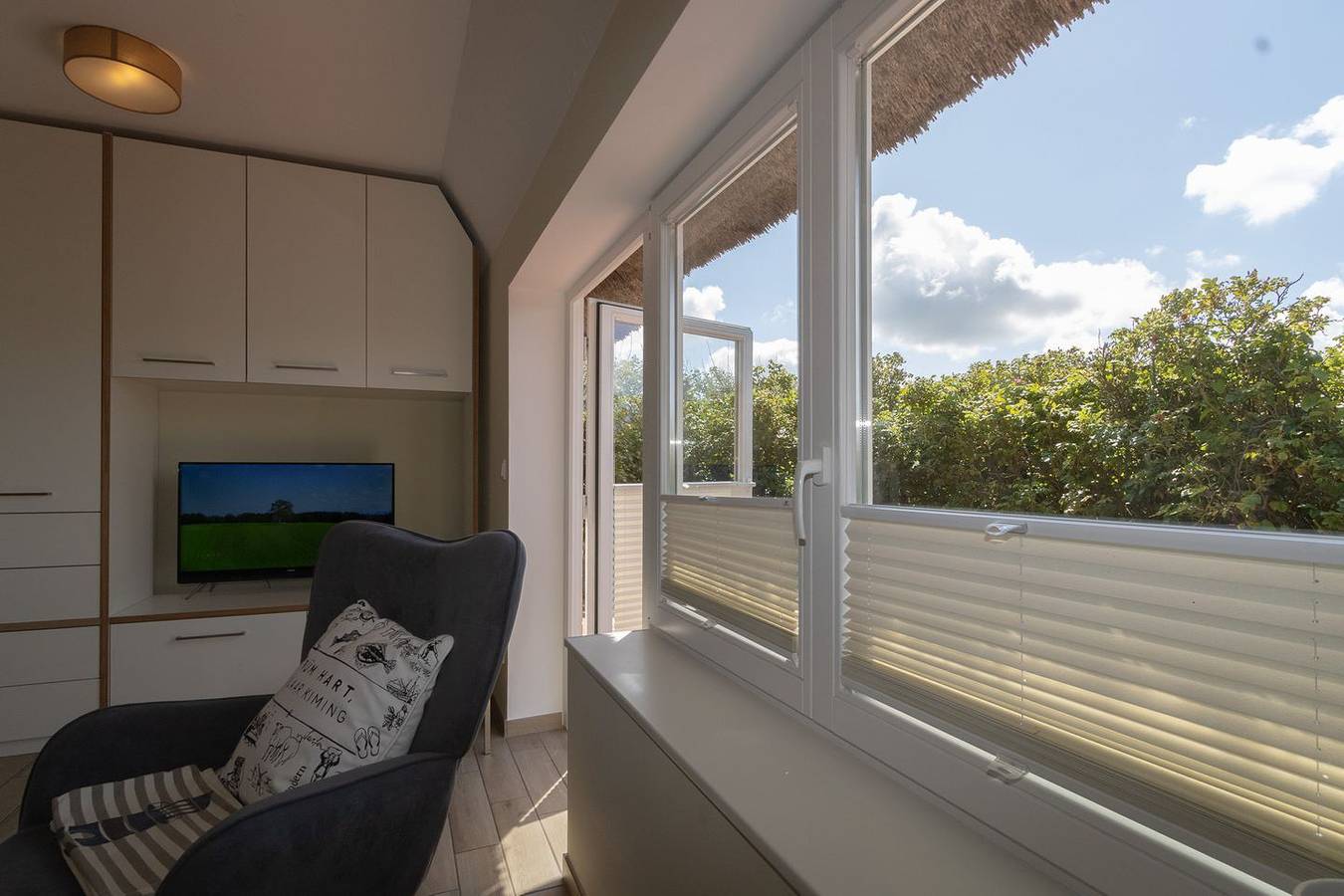 Das reetgedeckte Klinkerhaus liegt in den Dünen von Hörnum in Hörnum, Sylt