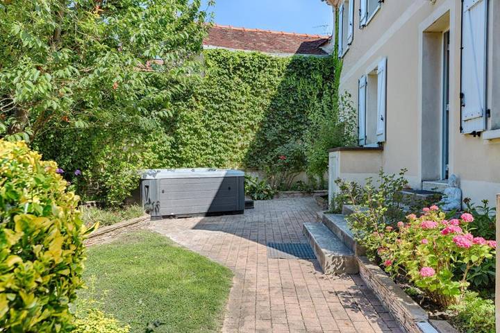 Ferienwohnung für 4 Personen, mit Whirlpool und Terrasse sowie Garten in Disneyland Paris - 4