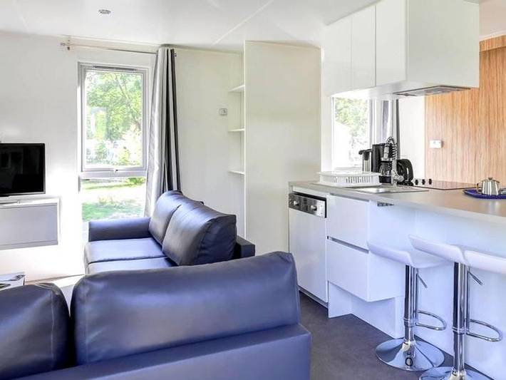 Flower Camping l'Ile d'Offard - Mobilhome 4 personnes - Premium 40m² 2 chambres + Clim + Tv + terrasse panoramique + draps + serviettes in Saumur, Vallée de la Loire