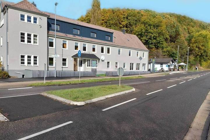 Ferienhaus für 42 Personen, mit Terrasse und Sauna sowie Garten und Whirlpool in Schleiden