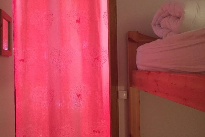 Gîte pour 6 personnes, avec balcon et jardin dans Office De Tourisme Des Contamines Montjoie - 3