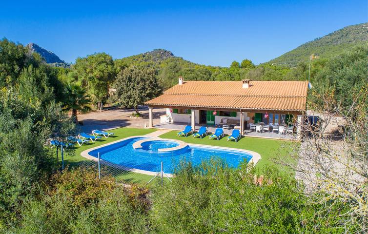 Finca mit Hund für 8 Personen, mit Garten und Terrasse in Llucmajor