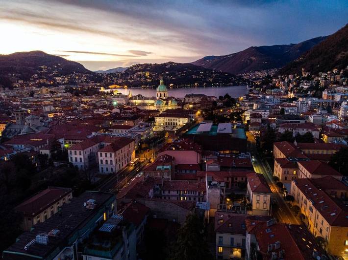 BnB für 3 Personen, mit Terrasse und Ausblick in Como