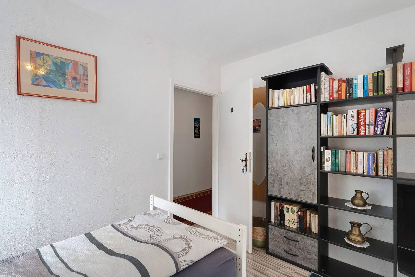 Zimmer 8 mit zusätzlich zimmergroßer privater Terrasse und Wlan in Baden-Baden, Nordschwarzwald