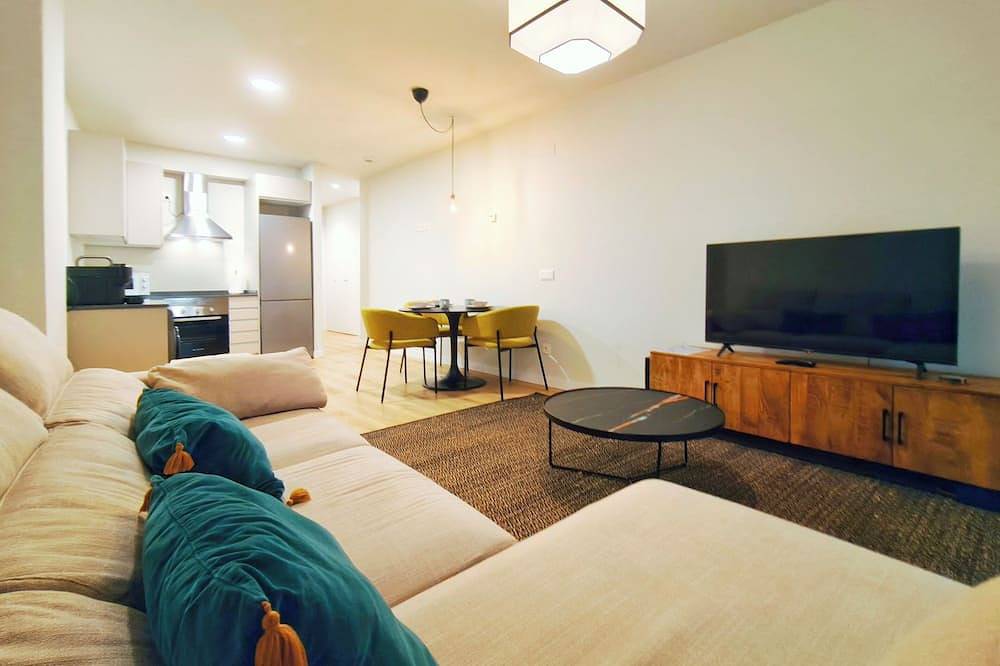 Entire apartment, Apt. 1 br. Cathedral I, Historic Center in Valladolid, Valladolid Province