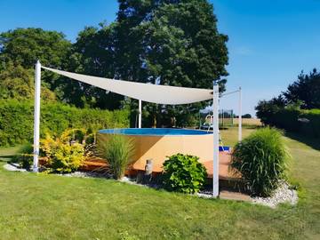 Ferienwohnung für 10 Personen, mit Whirlpool und Garten, kinderfreundlich in Gützkow