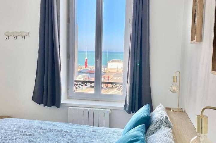 Entire apartment, Le Rayon Vert vue mer in Fécamp, Le Havre region