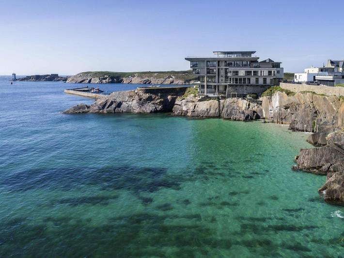 Hôtel pour 4 personnes, avec terrasse et jacuzzi
