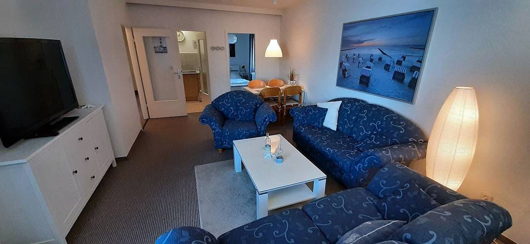 Vakantiewoning voor 4 personen, with uitzicht op het meer and balkon as well as balkon/terras in Heiligenhafen
