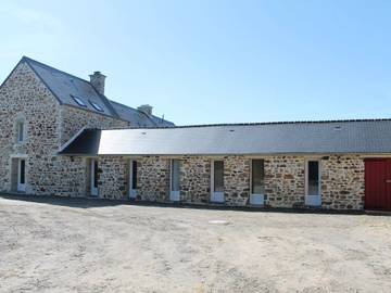 Villa for 10 Guests in Saint-Maurice-en-Cotentin, Manche, Picture 4