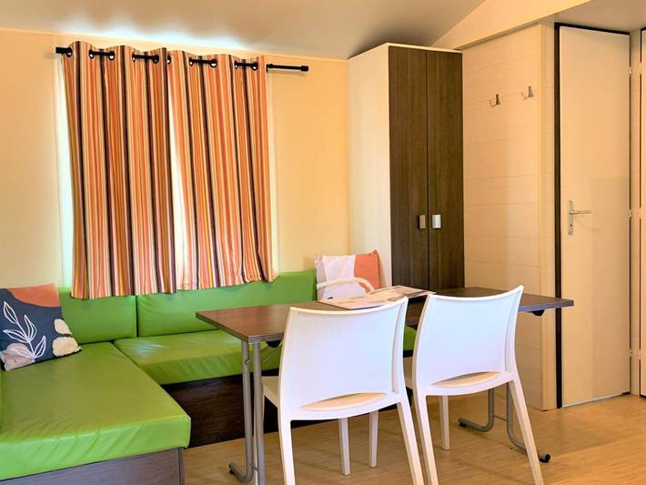 Mobil home pour 6 personnes, avec terrasse et piscine, animaux acceptés à Verruyes - 2