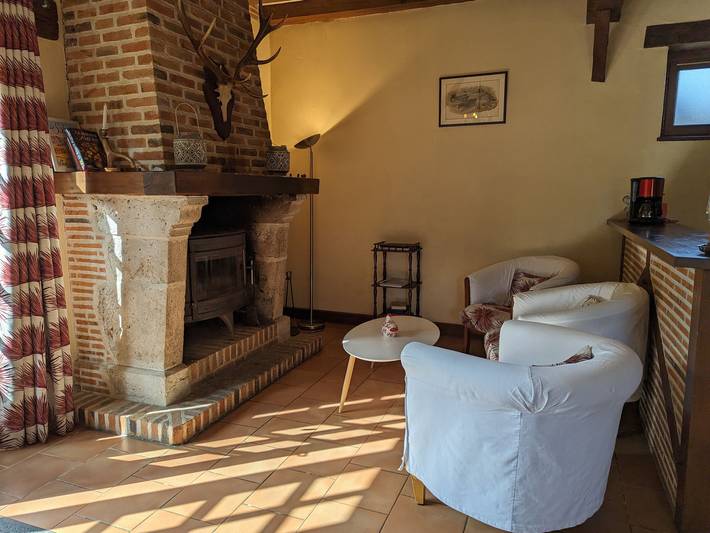 Gîte pour 6 personnes, avec jardin à Ligny-le-Ribault - 4