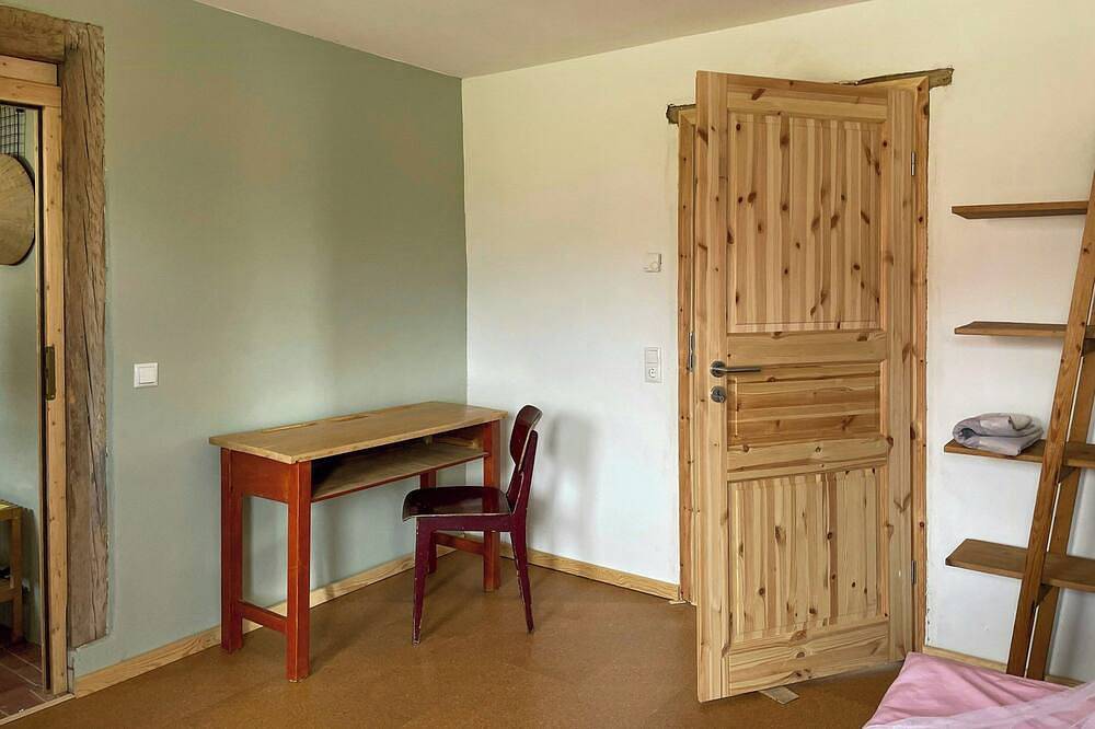 Ruhiges Studio-Refugium mit friedvollem Garten in Wenzlow, Mittelmark