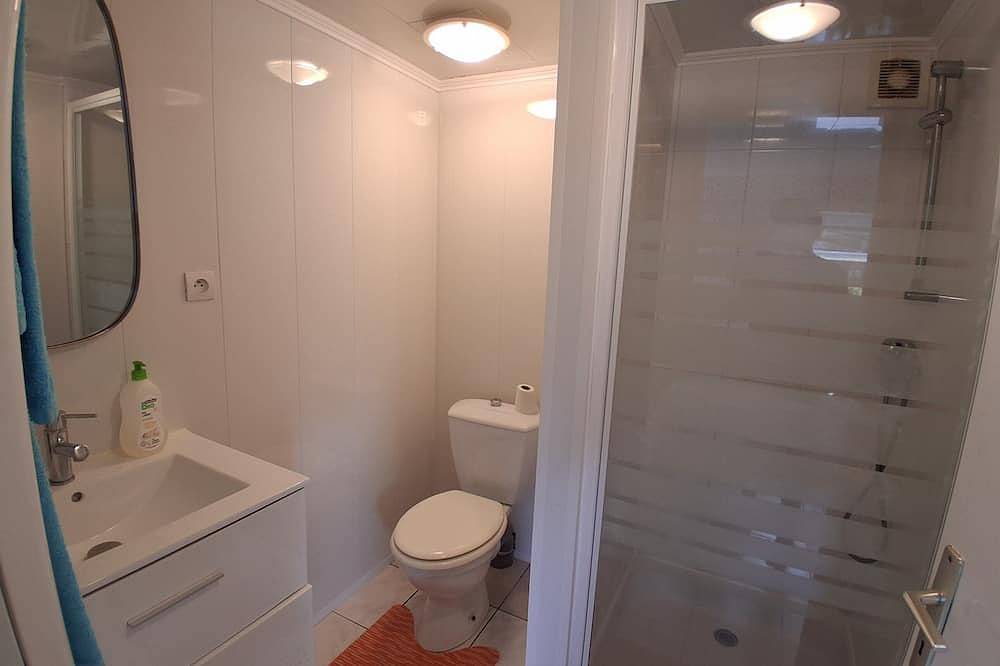 Rental by the sea in Kerlaz, Iroise