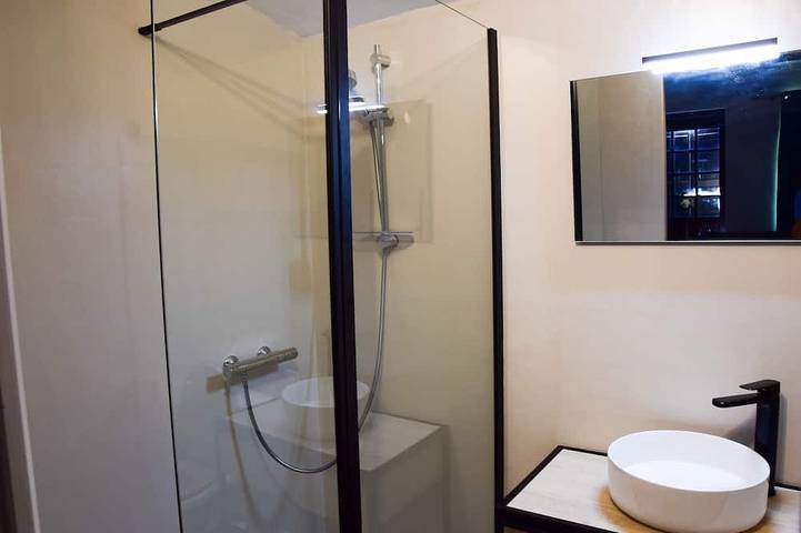 Gîte pour 4 personnes, avec terrasse et jardin à Saint-Aulaye - 4