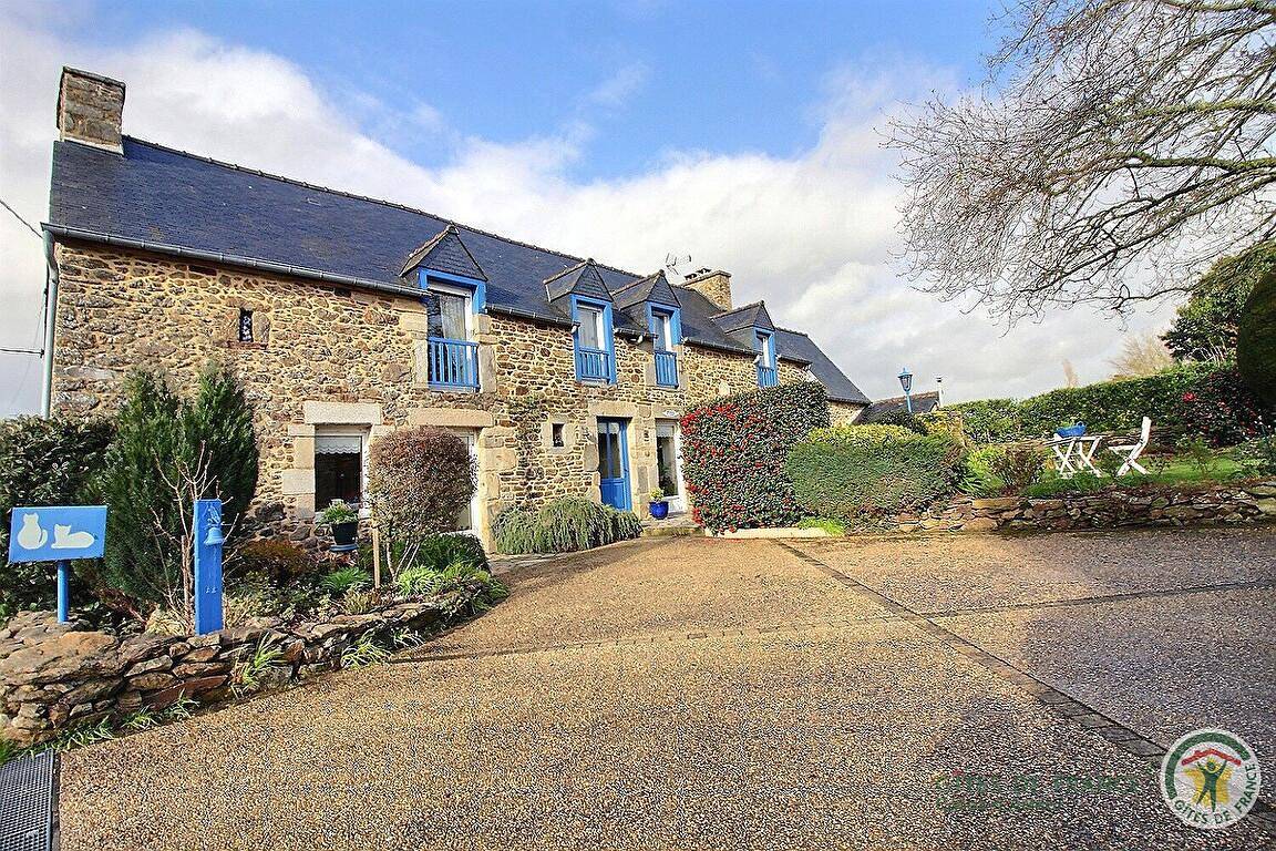 La Ville Es Colins - Unité Familiale Etage in Ploubalay, Région de Dinan