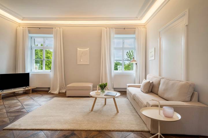 Entire apartment, Schloss Kirchberg - Apartment Fleur in Immenstaad am Bodensee, Region Bodensee-Oberschwaben
