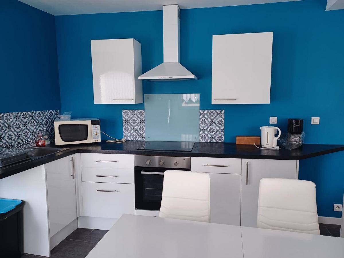 Two-Bedroom House in Biéville-Beuville, Région de Caen