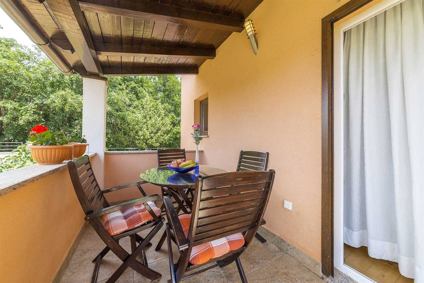 Villa in Vodnjan, beheizter Pool und Dachterrasse, großer Garten, 11 Personen, Wlan, Grill in Vodnjan, Grad Vodnjan