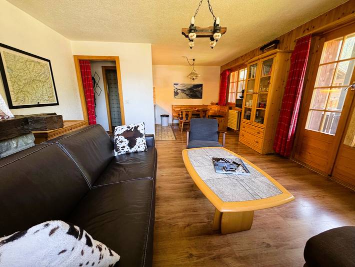 Gîte pour 6 personnes, avec balcon à Evolène