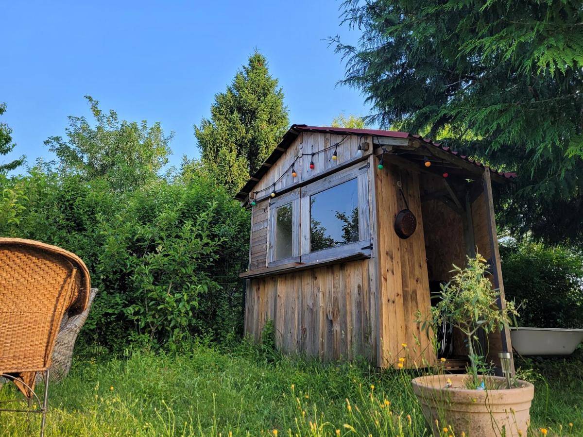 Three-Bedroom House in Aillières-Beauvoir, Parc naturel régional Normandie-Maine
