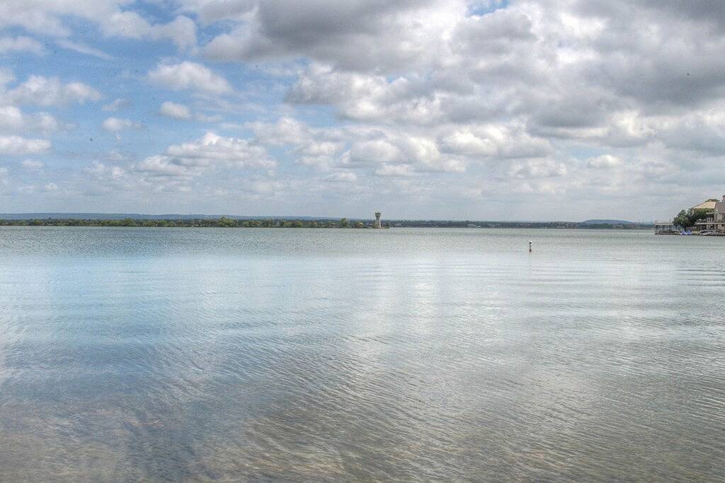 Vacation Apartment for 6 Guests in Llano County