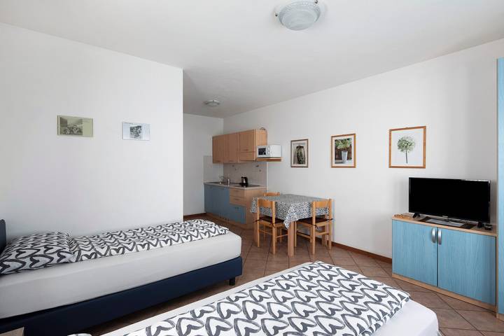 Entire studio, Apartment "Bait del Pont 52B" with Mountain View, Wi-Fi & Garden in Livigno, Stilfser Joch National Park